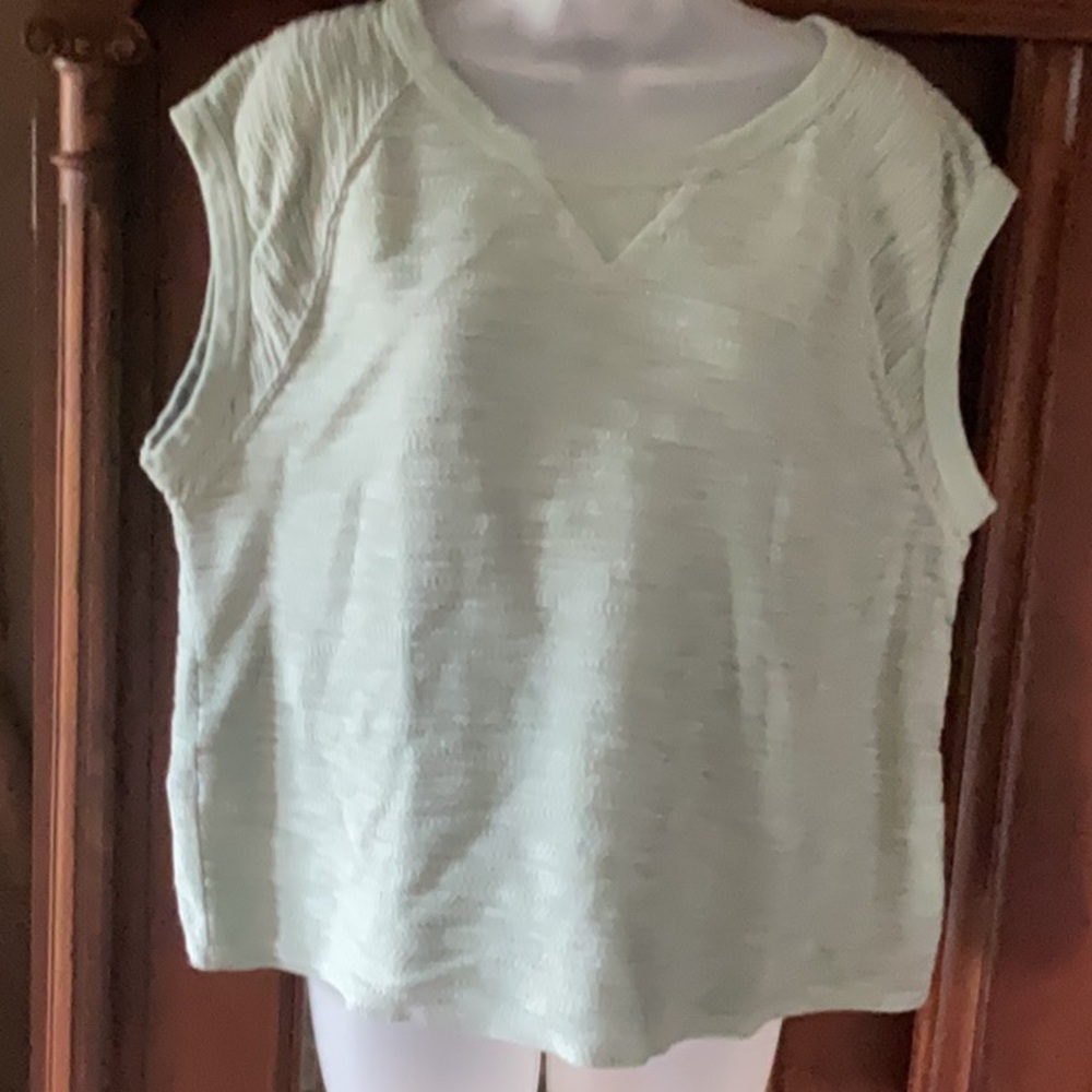 Universal Thread Green Muscle Tee Boxy Relaxed Fit